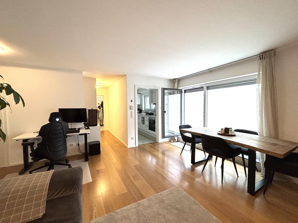 Thumbnail-Exklusive 2,5-Zimmer-Wohnung mit zwei Terrassen und Stellplatz in ruhiger Lage am Killesberg