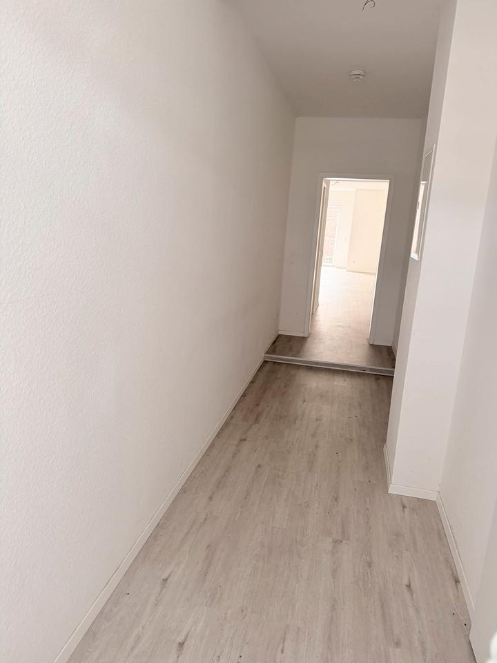 Thumbnail-1-Zimmer-Wohnung im EG mit Terrasse – 60 m² – offener Grundriss