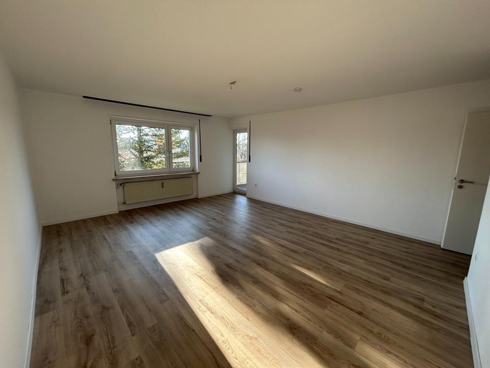 Thumbnail-Wunderschön 3-Zi.-Whg. von privat, Balkon TG EBK top Lage