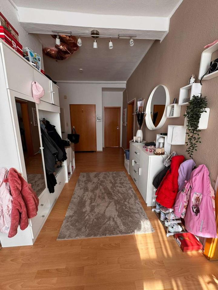 Thumbnail-Gepflegte und helle 4,5 Zimmer Wohnung