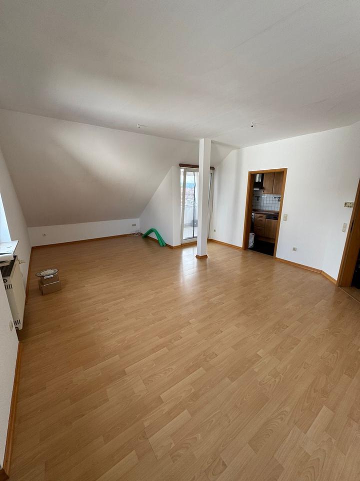 Thumbnail-2 Zimmer Dachgeschoss Wohnung mit Loggiq