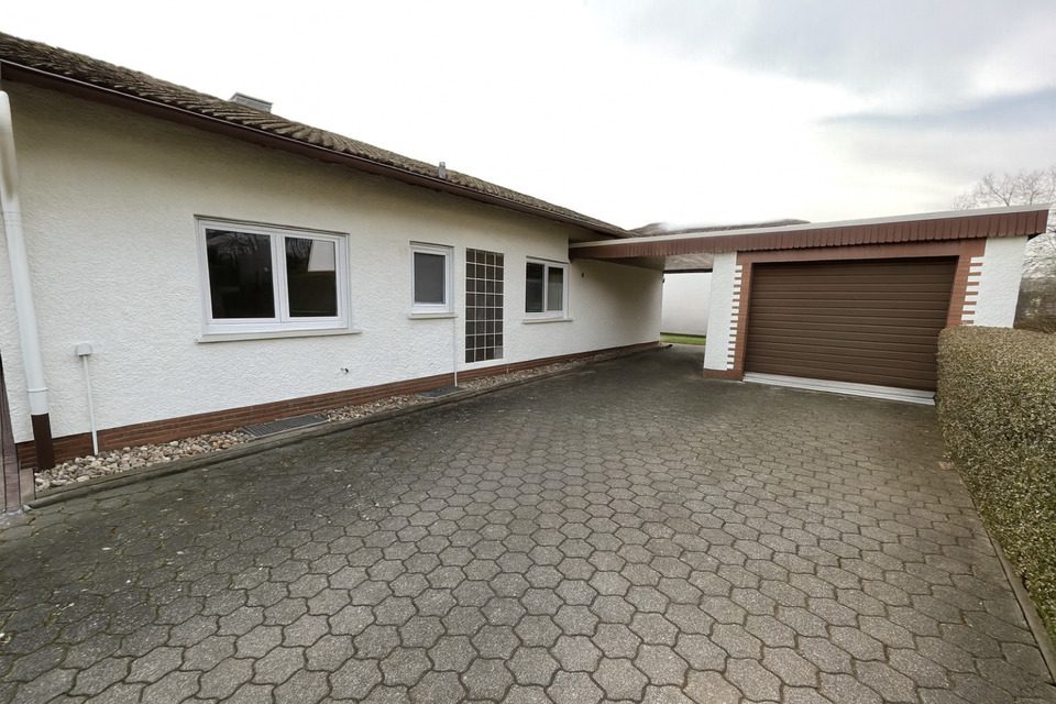 Thumbnail-Exklusives Einfamilienhaus mit Gestaltungspotenzial - von Privat