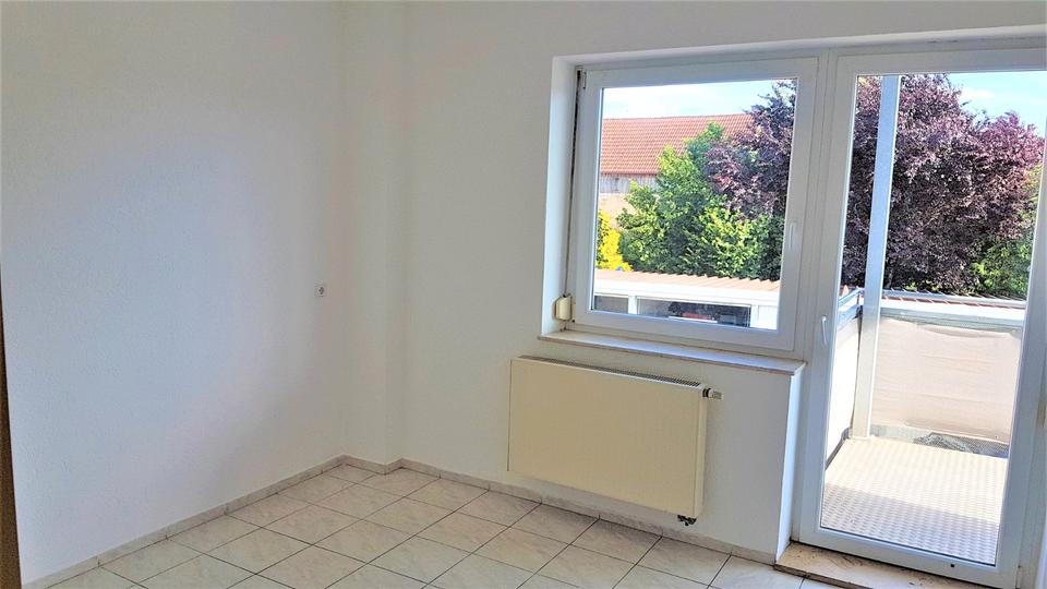 Thumbnail-4 Zimmer Wohnung schön, hell, zentrumsnah, ruhige Lage, sparsam