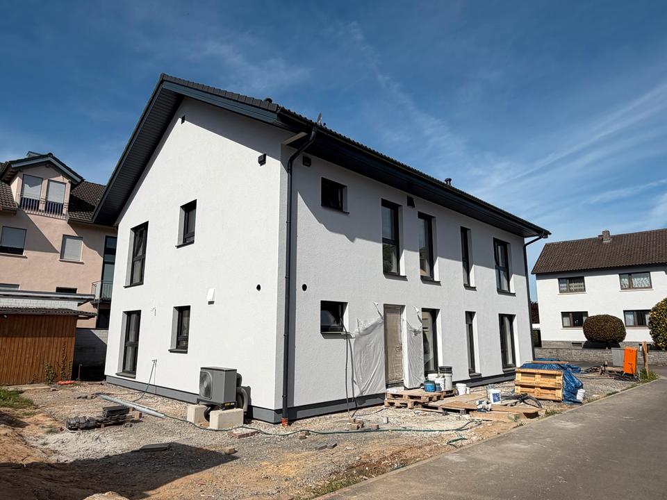 Thumbnail-Luxuriöse Neubau-EG-Wohnung (Erstbezug) in Wenigunstadt - 97qm
