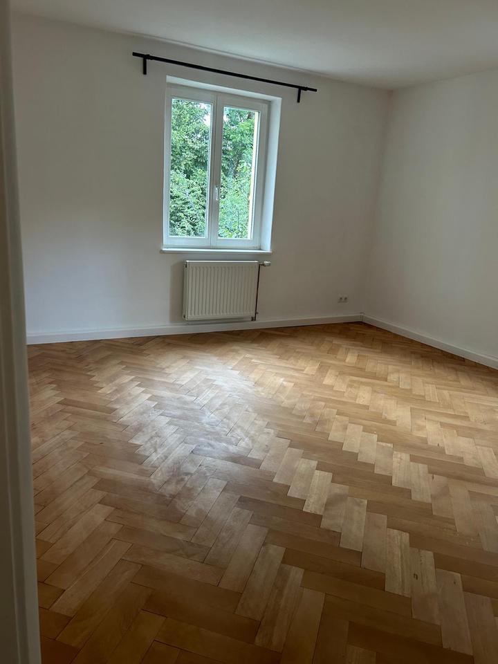 Thumbnail-Charmante Altbauwohnung in zentraler Coburger Lage