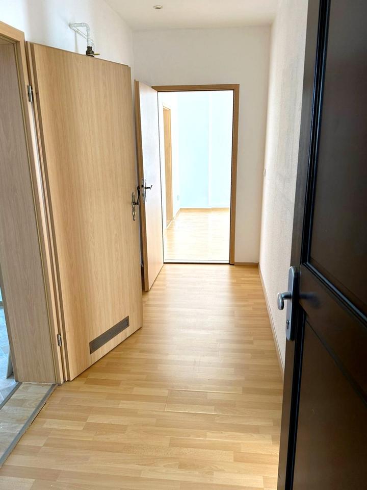 Thumbnail-Helle 3-Raum-Wohnung im sanierten Altbau – ca. 95 m², 3.OG