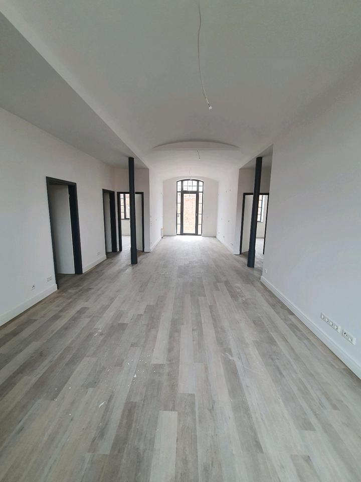 Thumbnail-Wunderschöne 4-Raum-Wohnung mit Küche zu vermieten