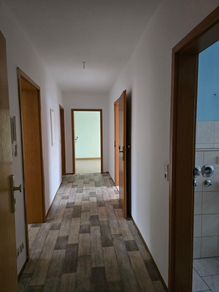 Thumbnail-Mitten im Zentrum! Großzügige 3 -Raumwohnung mit Tageslichtbad im 1. OG!