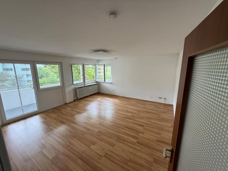 Thumbnail-Ab sofort: 2,5 Zimmer Wohnung in Mörfelden zu vermieten