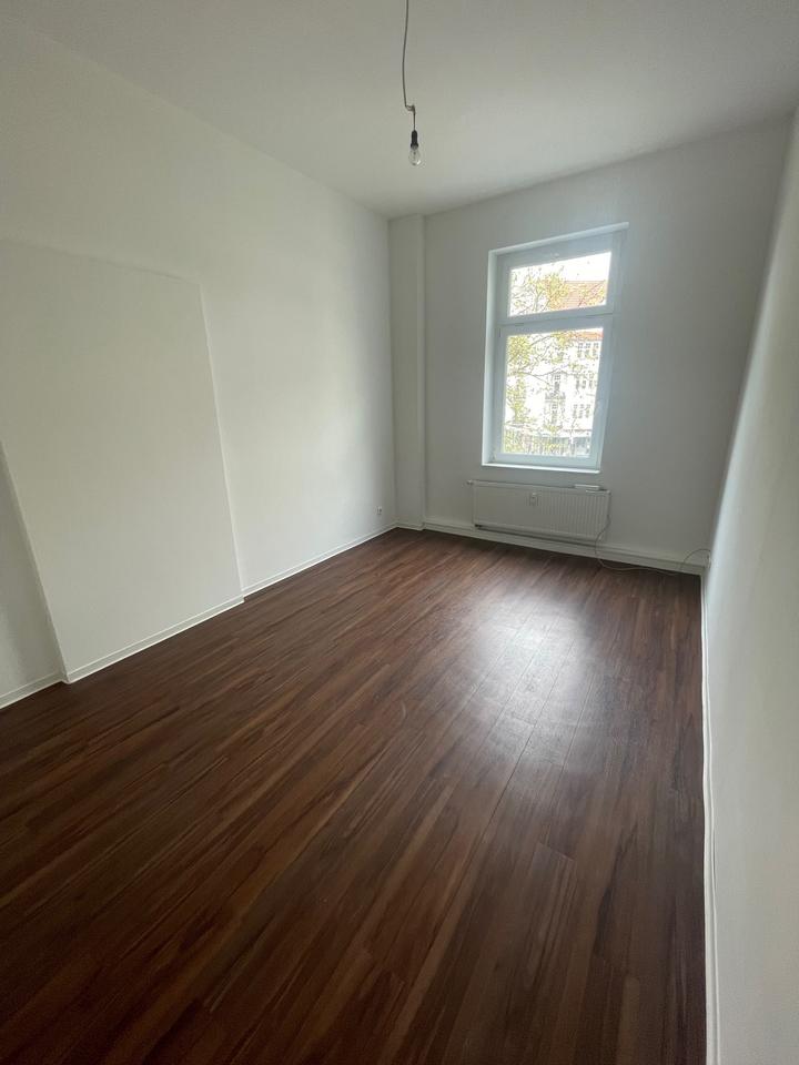 Thumbnail-Zimmer 1.3 in Studi bzw Azubi WG - Wohnung mitten in der Bielefelder City