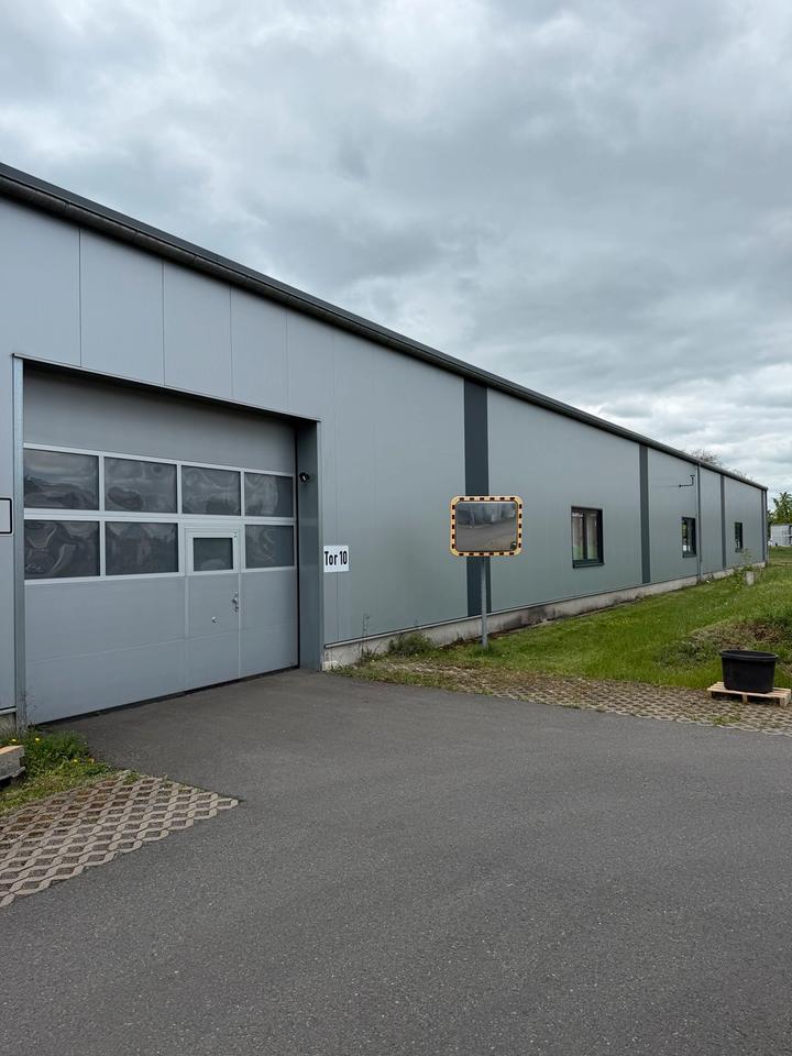 Thumbnail-705 m² Lagerhalle Strausberg – gedämmt, 7 m hoch, Sektionaltor