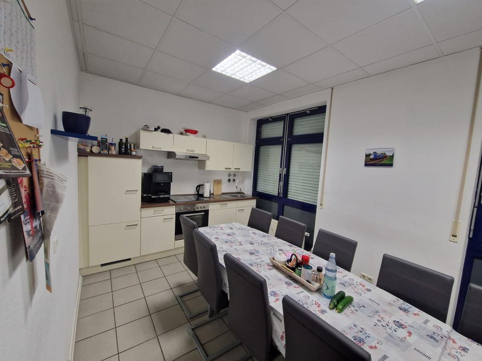 Thumbnail-Provisionsfrei PraxisBüro oder Laden zu vermieten