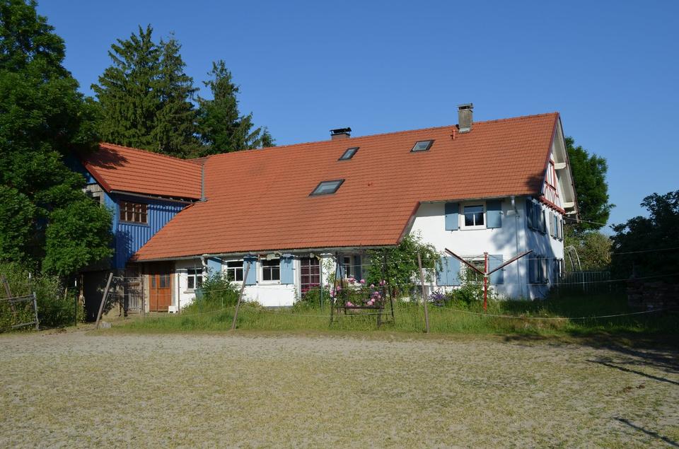 Thumbnail-Kleiner, privater Pferdehof an Liebhaber zu verkaufen