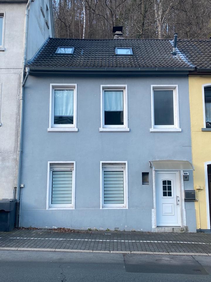 Thumbnail-Preiswertes Reihenhaus mit modernem Bad, Kamin & Waldterrasse