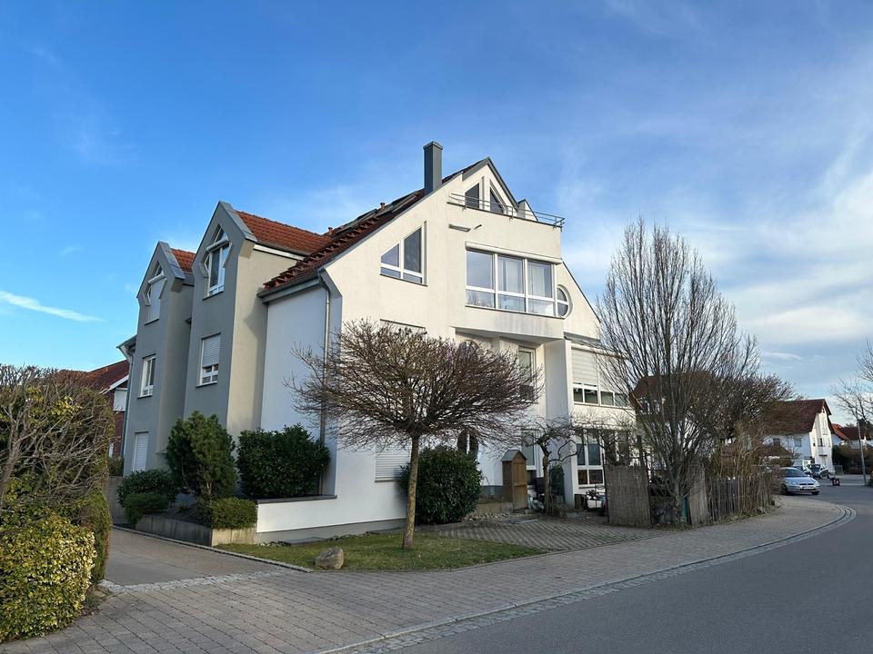 Thumbnail-Ruhige 3,5-Zi.-Maisonette mit Terrasse & Balkon in Altdorf(71155)