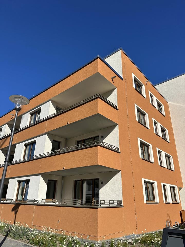 Thumbnail-Erstbezug: Helle 3-Zimmer Neubau-Wohnung mit Süd-Loggia & TG