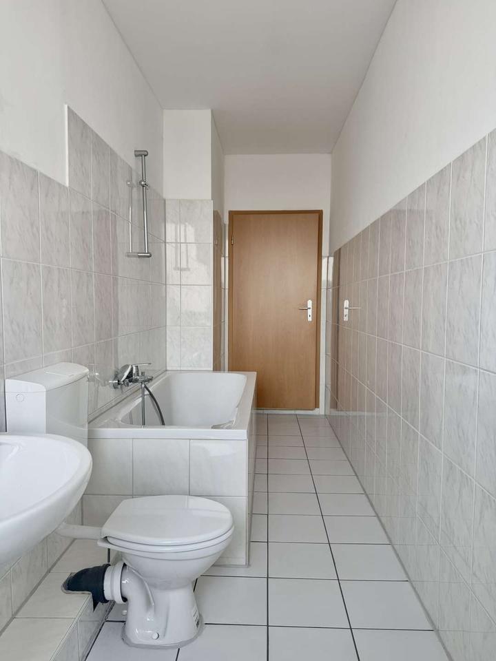 Thumbnail-Ideal für WG oder Paare: 3-Zimmer-Wohnung mit Stellplatz