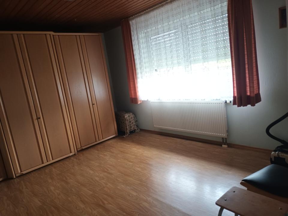 Thumbnail-Zimmer für Handwerker WG Zimmer für 2 Monate zu mieten