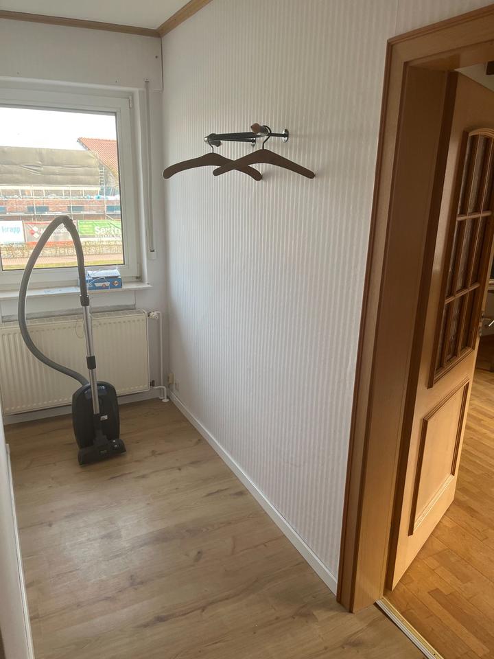 Thumbnail-Gemütliche 130qm Oberwohnung aus den 90ern mit Balkon und Garten