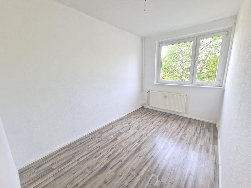 Thumbnail-Schöne 4 Zimmer Wohnung in Gera