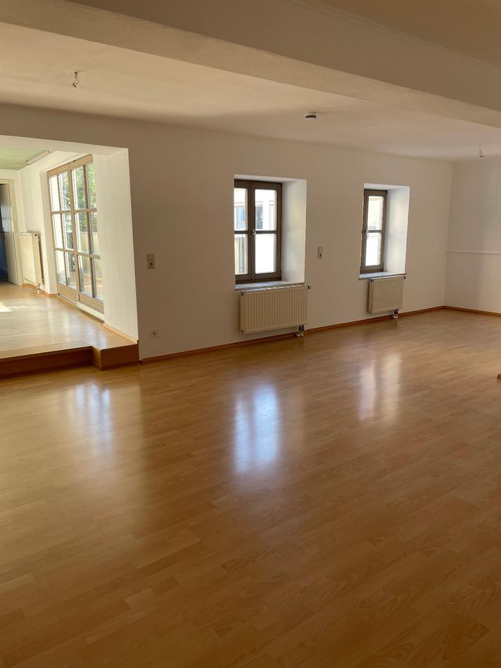 Thumbnail-Schöne,helle 3-Zimmerwohnung im Zentrum von Altötting +renoviert+