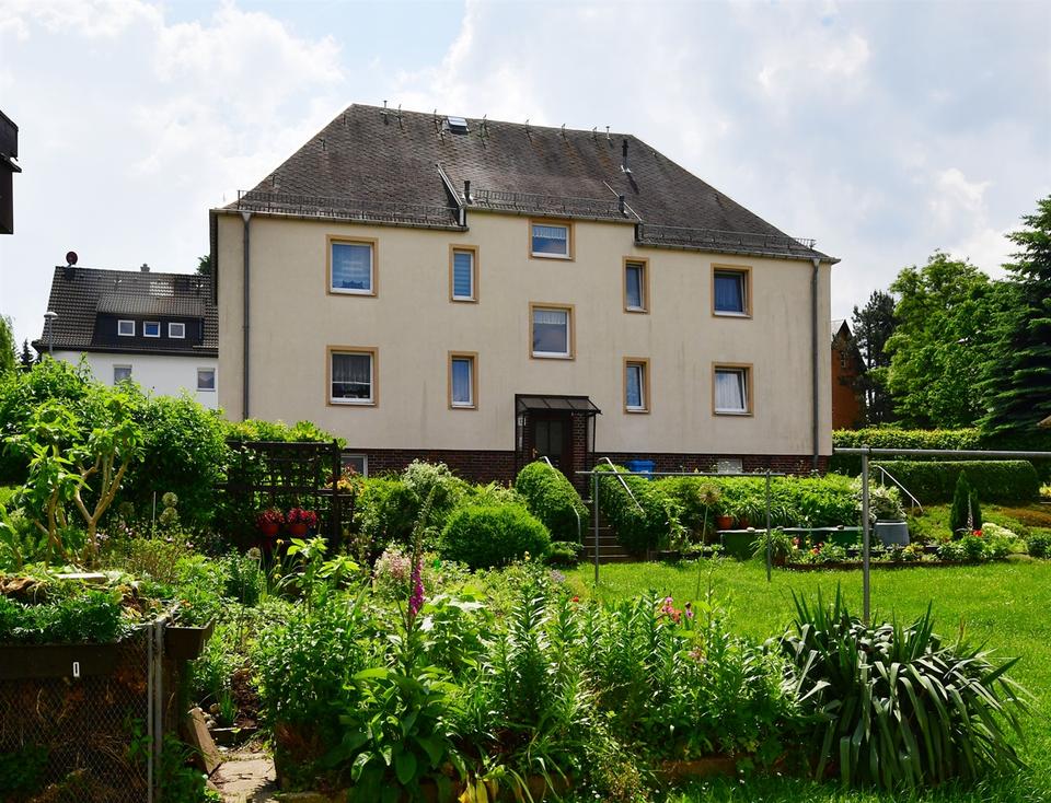 Thumbnail-4-Familienhaus in ruhiger Lage in Lugau