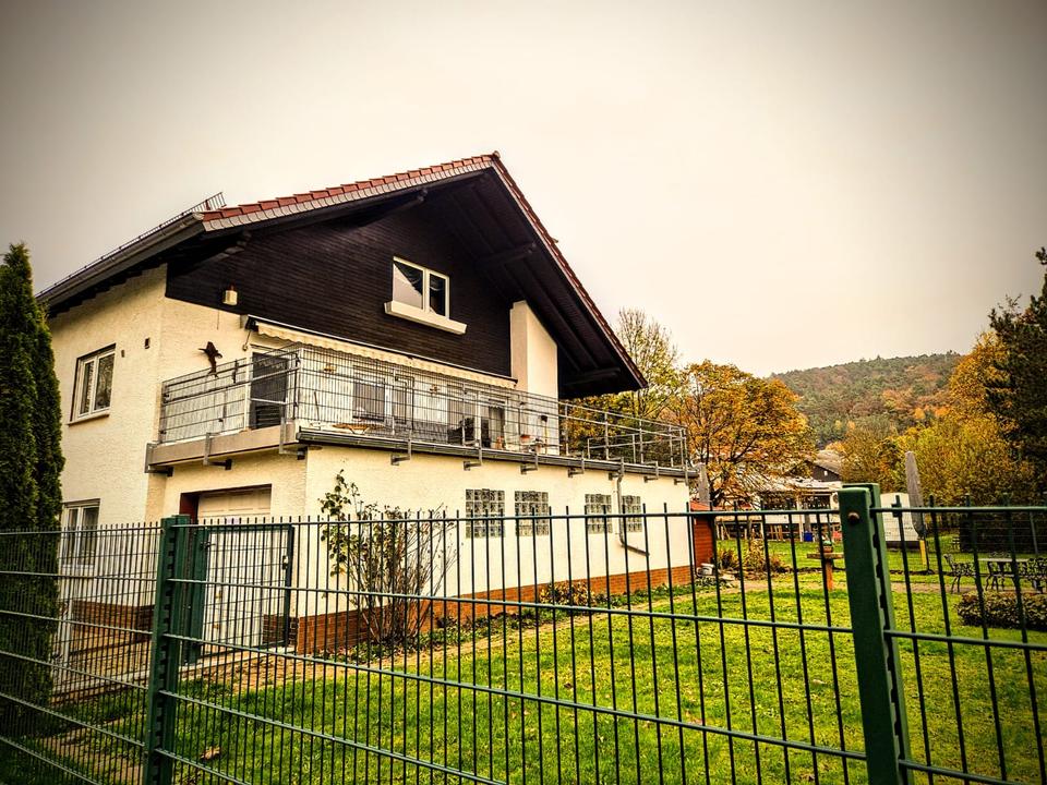 Thumbnail-Freistehendes Haus mit Garten zur Miete in Höchst i. Odw.