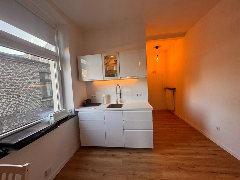 Thumbnail-Ruhige möblierte Wohnung in Neuss für 6 Monate zu vermieten