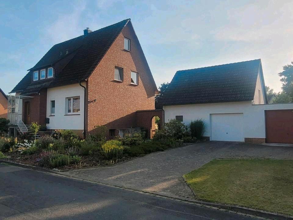 Thumbnail-EinZweifamilienhaus