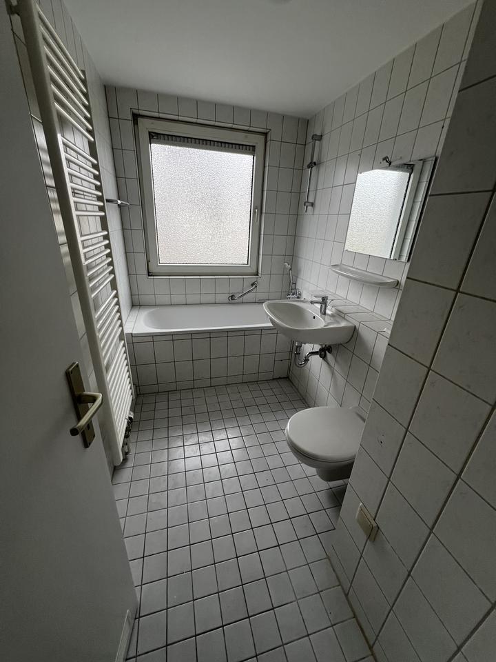 Thumbnail-Kleine 3 Zimmer Wohnung in eigenständigem Wohngebiet!