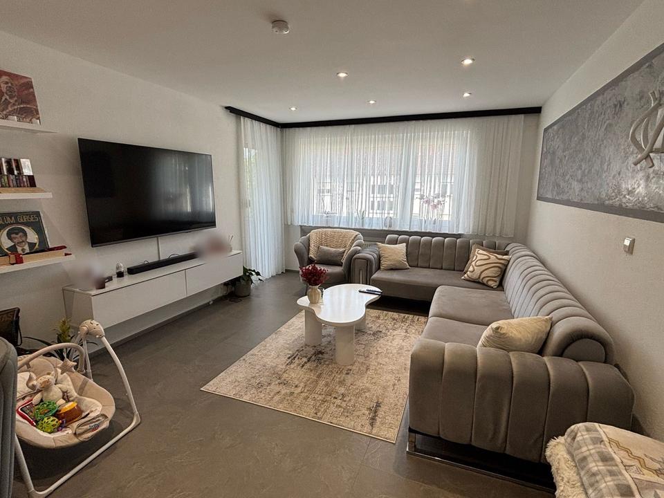 Thumbnail-Helle Modernisierte 3 Zimmer Wohnung Provisionsfrei