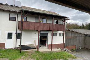 Thumbnail-Vermiete 4- Zimmerwohnung mit Balkon in 3- Familienhaus,