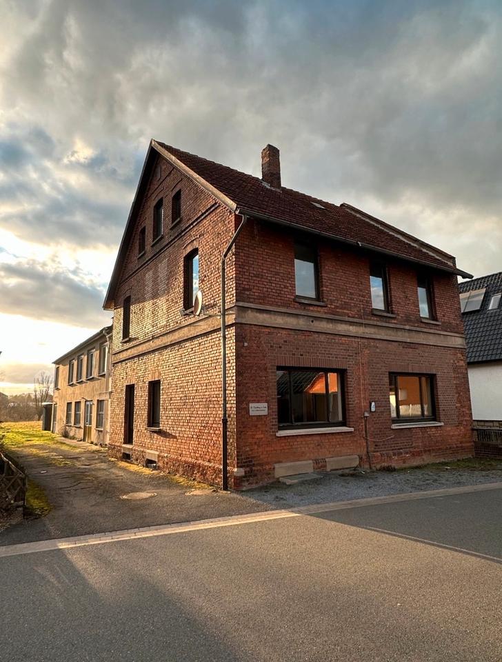 Thumbnail-Einfamilienhaus von privat plus Gewerbe 160qm + 300qm