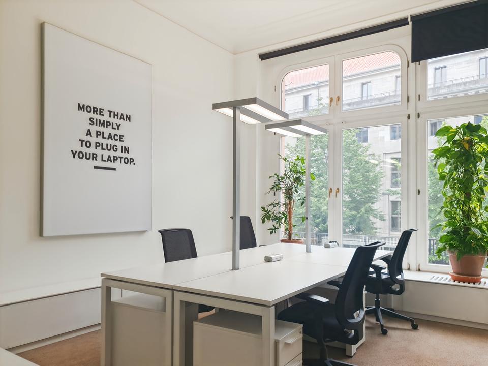 Thumbnail-Durchgehender Zugang zu Großraumbüros für 15 Personen in Spaces Gendarmenmarkt