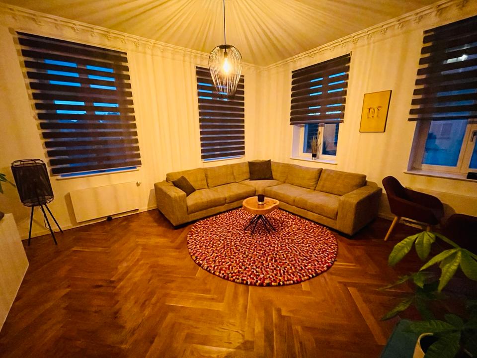 Thumbnail-Wohnung mit Balkon -Vollmöbliert im Zentrum am Bayrischen Bahnhof