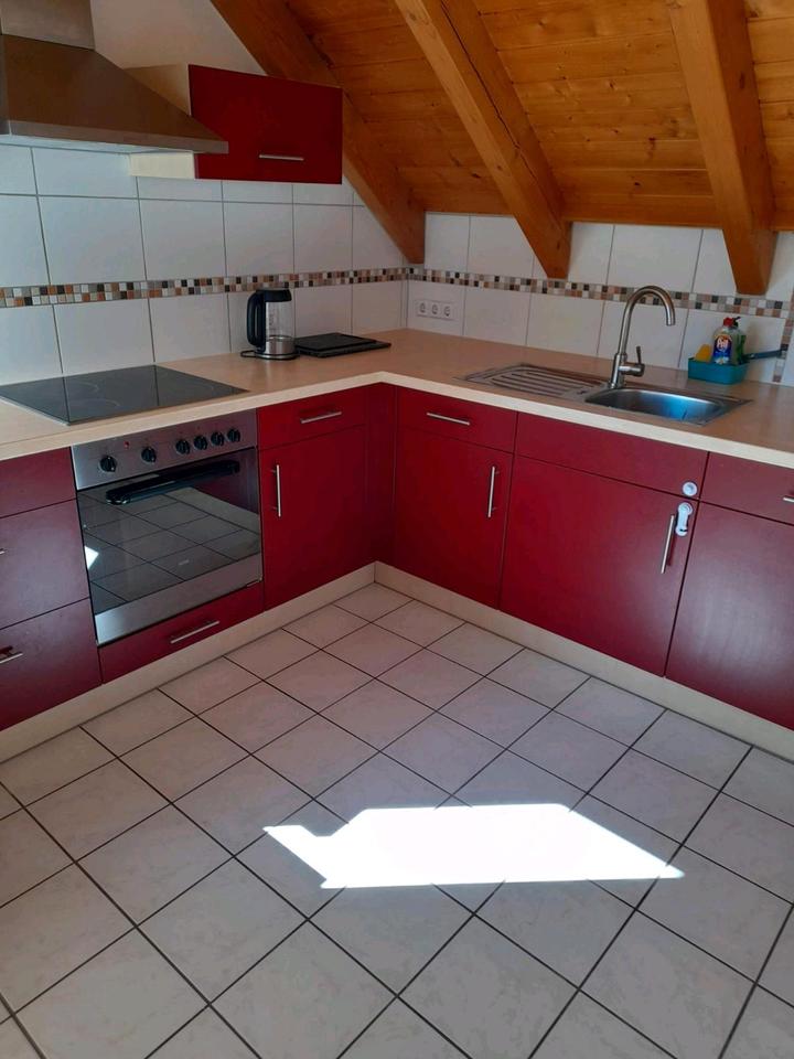 Thumbnail-Vermiete 3Zimmer Dachgeschosswohnung mit Balkon u.Einbauküche.