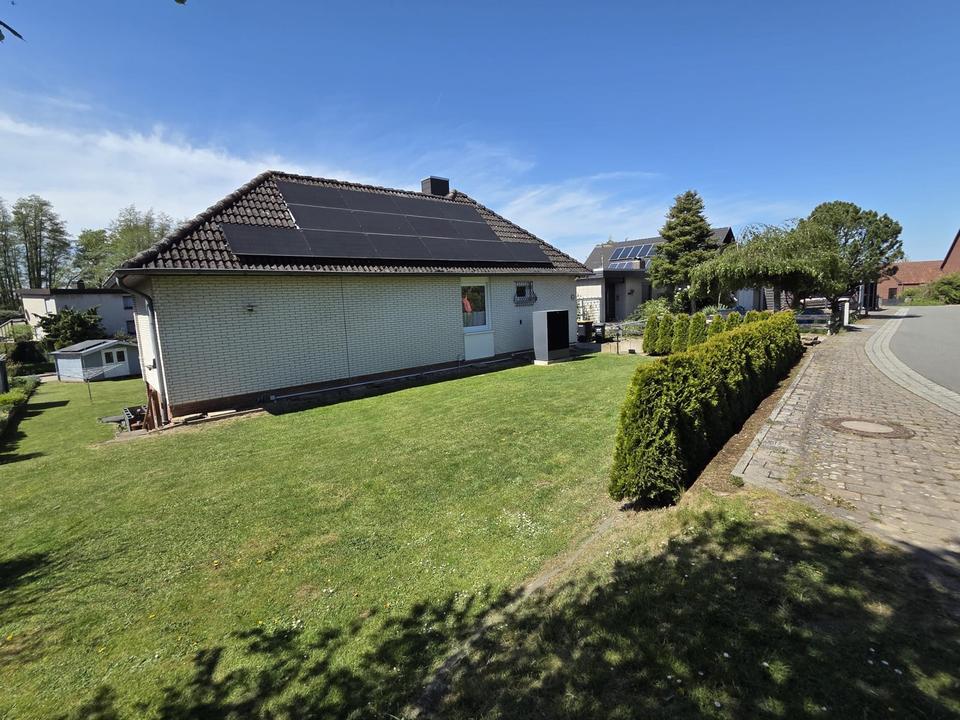 Thumbnail-Ruhiges Wohnen in Top-Lage, modernisierter Bungalow mit Pool
