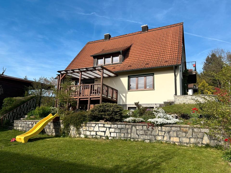 Thumbnail-Renoviertes Einfamilienhaus mit großen Garten