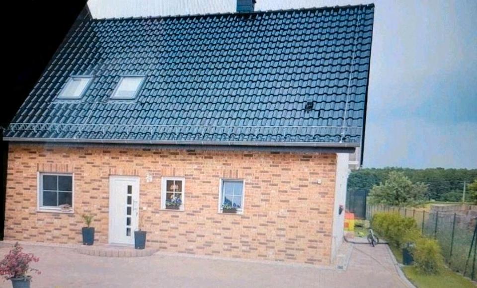 Thumbnail-Zwangsversteigerung Einfamilienhaus 125qm in 15936 Dahmetal