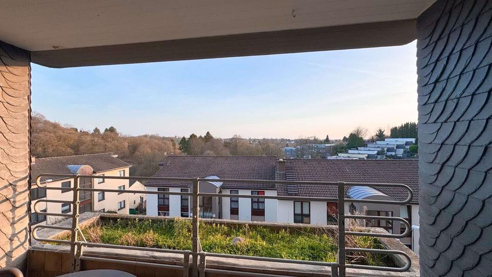Thumbnail-▶️helle Zweizimmerwohnung mit großem Balkon in Lev. Lützenkirchen
