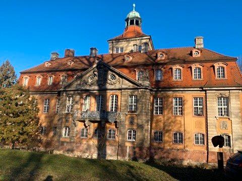 Thumbnail-Mücheln Geiseltalsee Wasserschloss Ein-Raum-WG mit Empore