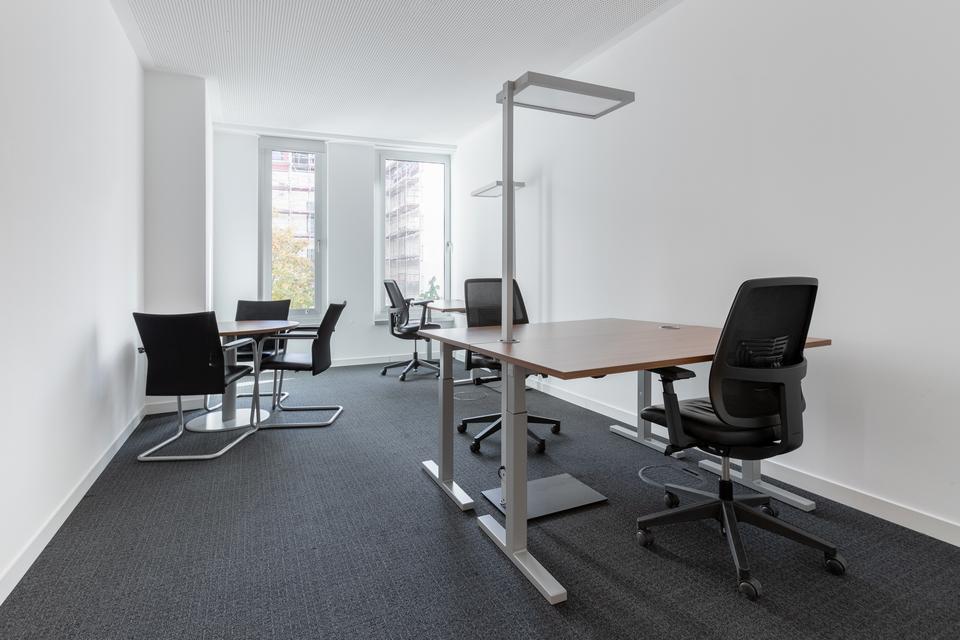 Thumbnail-Privater Büroraum für 5 Person in Regus Charlottenburg