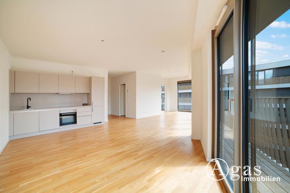 Thumbnail-Großzügige 4 Zimmer Wohnung mit ca. 112m², EBK, Fußbodenheizung und umlaufendem Balkon in Berlin-Mitte