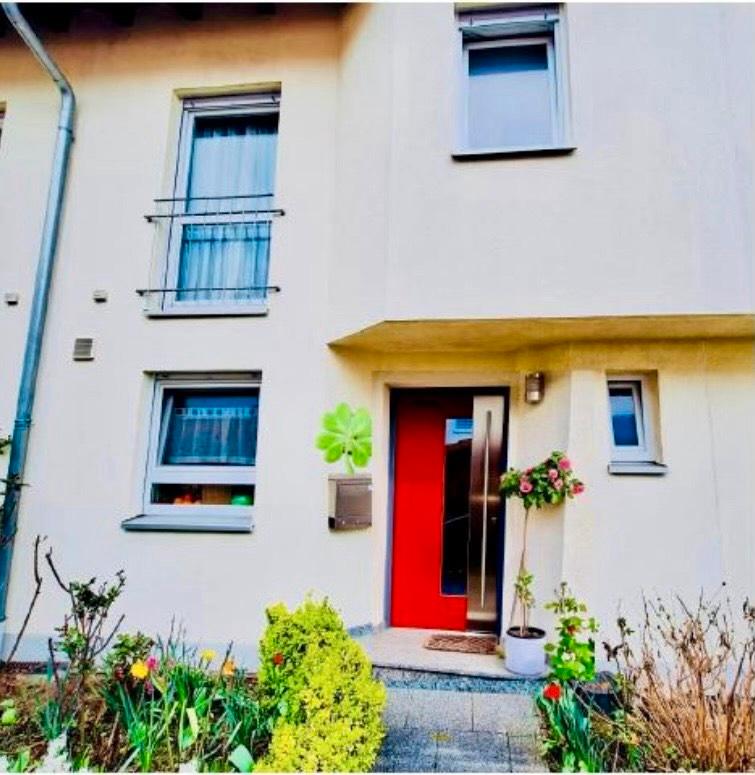 Thumbnail-Top angebundenes RMH in Altenfurt mit Garage – provisionsfrei