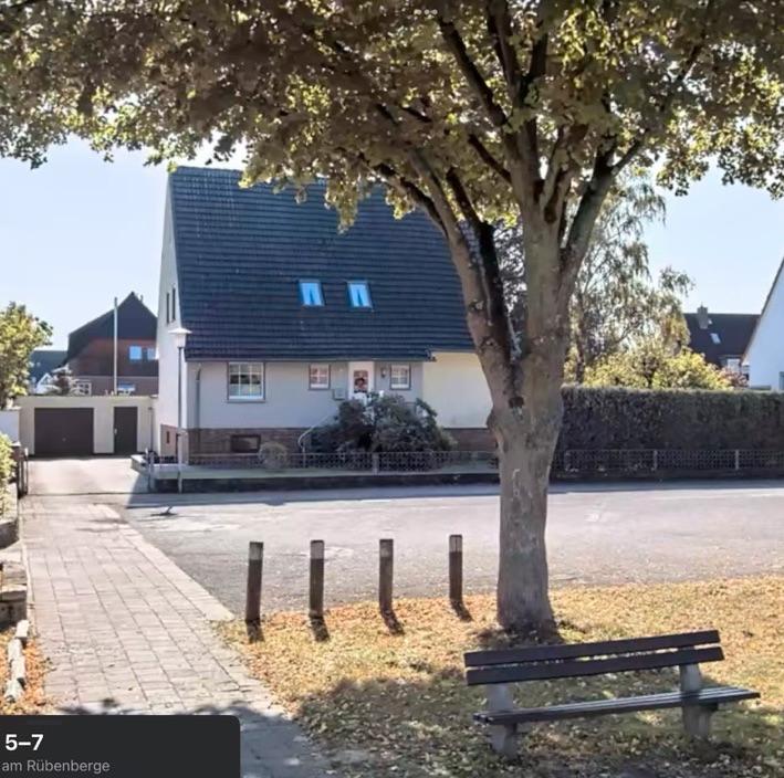 Thumbnail-Einfamilienhaus mit großem Grundstück in der Kernstadt