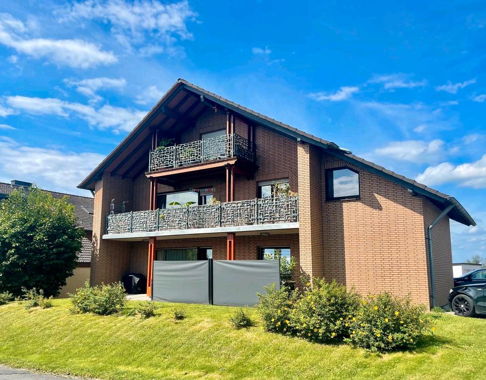 Thumbnail-Großzügige, helle 4-Zimmer-Wohnung mit Balkon in Winterscheid