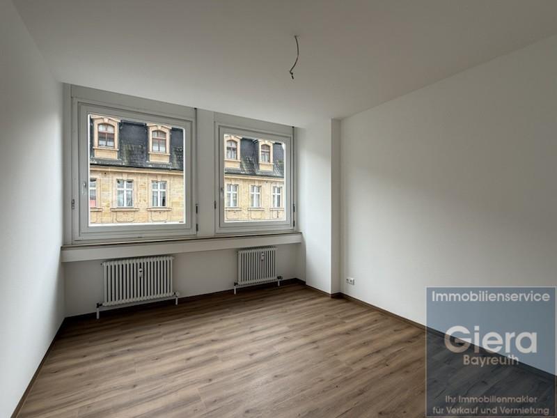 Thumbnail-Renoviertes WG-Zimmer in der Fußgängerzone