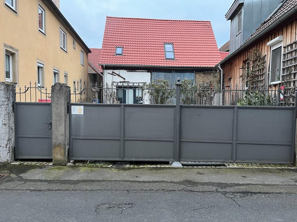 Thumbnail-Bauernhof mit ausgebauter Scheune (Pferdehaltung)
