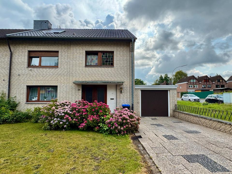 Thumbnail-Zweifamilienhaus in MG-Odenkirchen auf tollem Grundstück