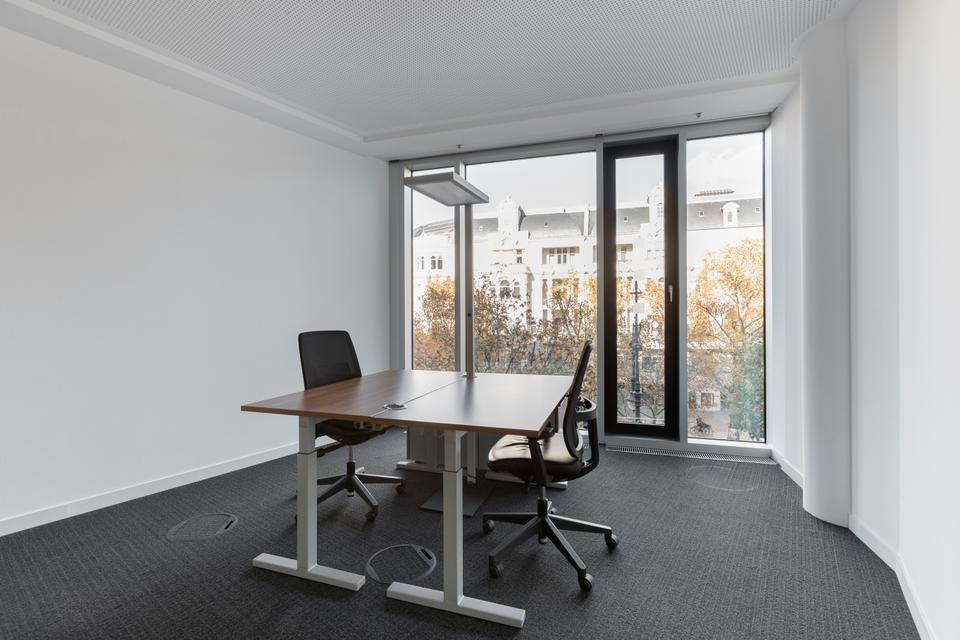 Thumbnail-Privater Büroraum für 1 Person in Regus Charlottenburg